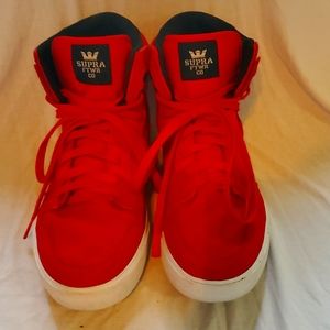 Hightop basketball sneakers